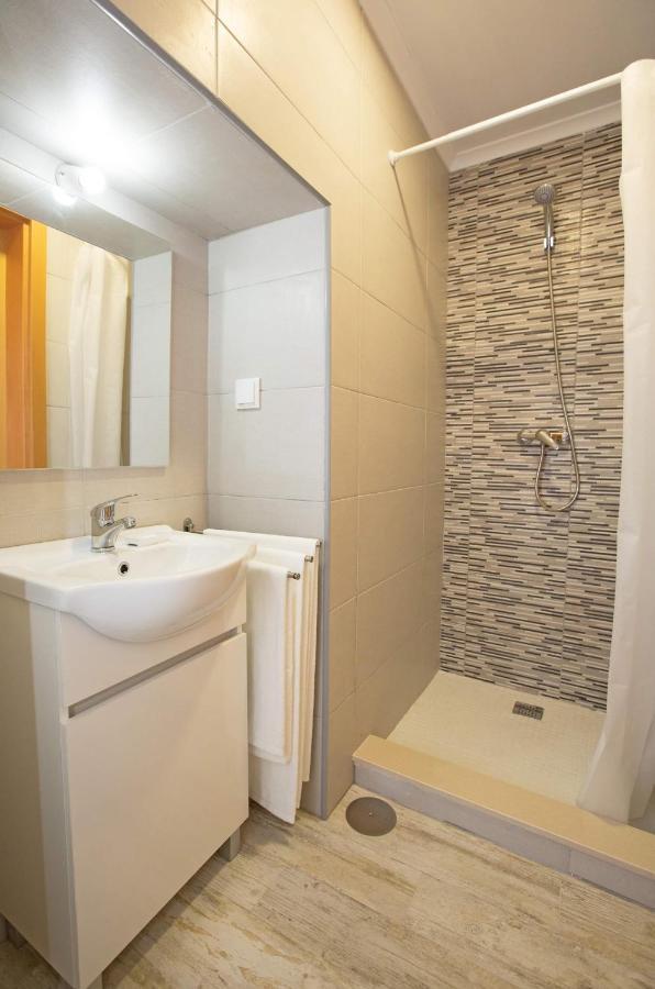 Es7Udio Apartment เปนิช ภายนอก รูปภาพ